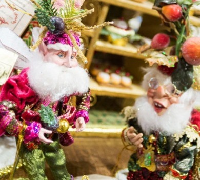 St Nick Nacks Elves | Sunset Vacations