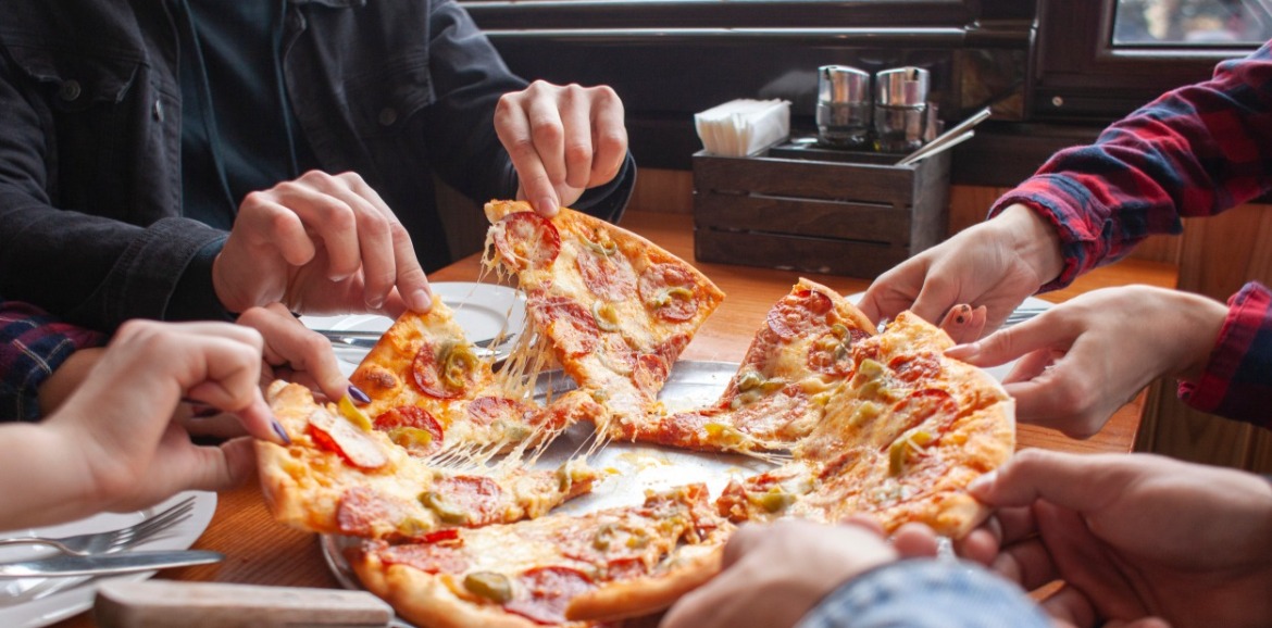 6 Great Pizza Places Near Sunset Beach | Sunset Vacations