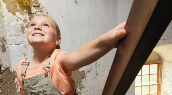 young girl touring bald head island lighthouse | Sunset Vacations