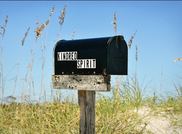 Kindred Spirit Mailbox | Sunset Vacations